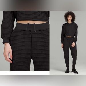 Lab Textured Grid High Rise Joggers Black